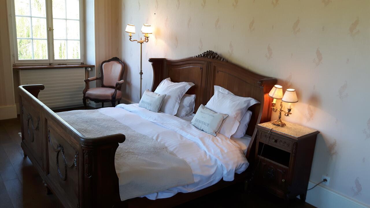 德韦德城堡酒店 马泽内姆 外观 照片